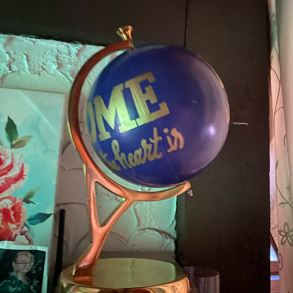 Home sense globe decor - Picture 2 of 3